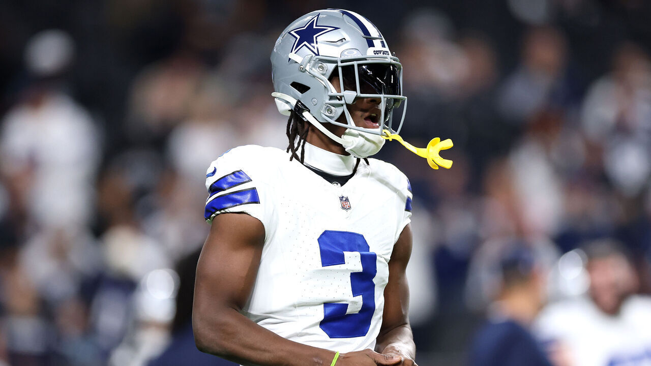 LAS VEGAS, NEVADA - NOVEMBER 17: George Pickens #3 of the Dallas Cowboys warms up before the game against the Las Vegas Raiders at Allegiant Stadium on November 17, 2025 in Las Vegas, Nevada.
