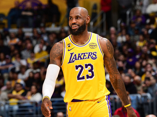 LeBron still in spotlight as he returns for 21st All-Star Game | theScore.com