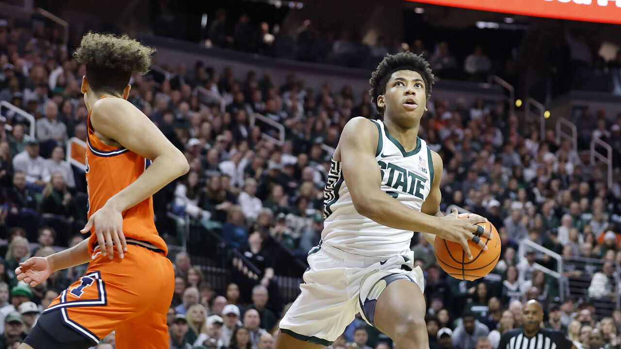 EAST LANSING, MICHIGAN - FEBRUARY 7: Jeremy Fears Jr. #1 of the Michigan State Spartans shoots a lay up during the first half against the Illinois Fighting Illini at Breslin Center on February 7, 2026 in East Lansing, Michigan.