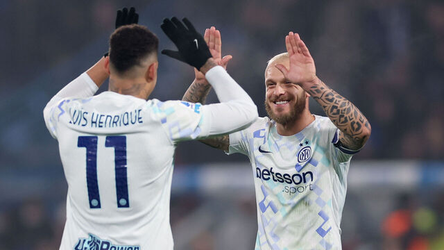 SASSUOLO, ITALY - FEBRUARY 08: Federico Dimarco of FC Internazionale congratulates teammate Luis Henrique on his goal during the Serie A match between US Sassuolo Calcio and FC Internazionale at Mapei Stadium Citta del Tricolore on February 08, 2026 in Sassuolo, Italy.