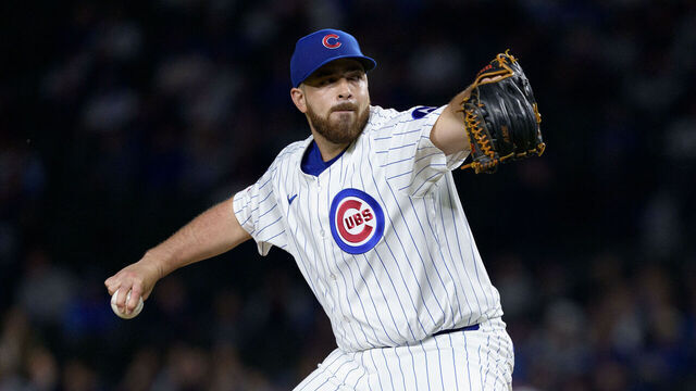 CHICAGO, ILLINOIS - SEPTEMBER 24: Aaron Civale #38 of the Chicago Cubs pitches in a game against the New York Mets at Wrigley Field on September 24, 2025 in Chicago, Illinois.