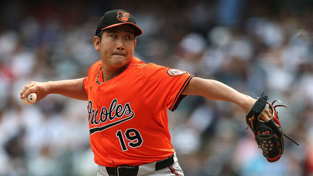 NEW YORK, NEW YORK - SEPTEMBER 27: Tomoyuki Sugano #19 of the Baltimore Orioles pitches during the game against the New York Yankees at Yankee Stadium on September 27, 2025 in New York City.