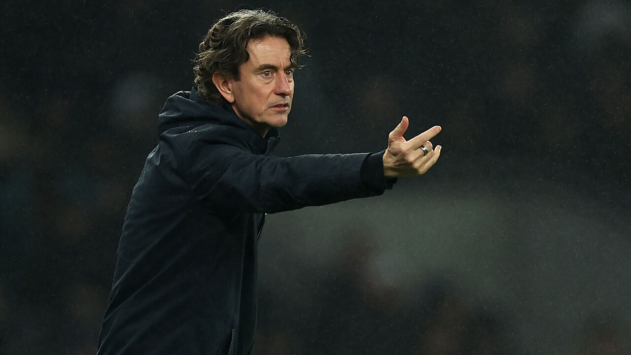 LONDON, ENGLAND - FEBRUARY 10: Thomas Frank, Manager of Tottenham Hotspur, gives the team instructions during the Premier League match between Tottenham Hotspur and Newcastle United at Tottenham Hotspur Stadium on February 10, 2026 in London, England.