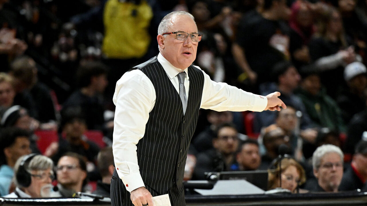 COLLEGE PARK, MARYLAND - FEBRUARY 05: Head coach Buzz Williams of the Maryland Terrapins looks on during the game against the Ohio State Buckeyes at Xfinity Center on February 05, 2026 in College Park, Maryland.