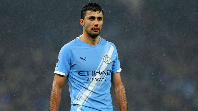 MANCHESTER, ENGLAND - FEBRUARY 11: Rodri of Manchester City looks o during the Premier League match between Manchester City and Fulham at Etihad Stadium on February 11, 2026 in Manchester, England.