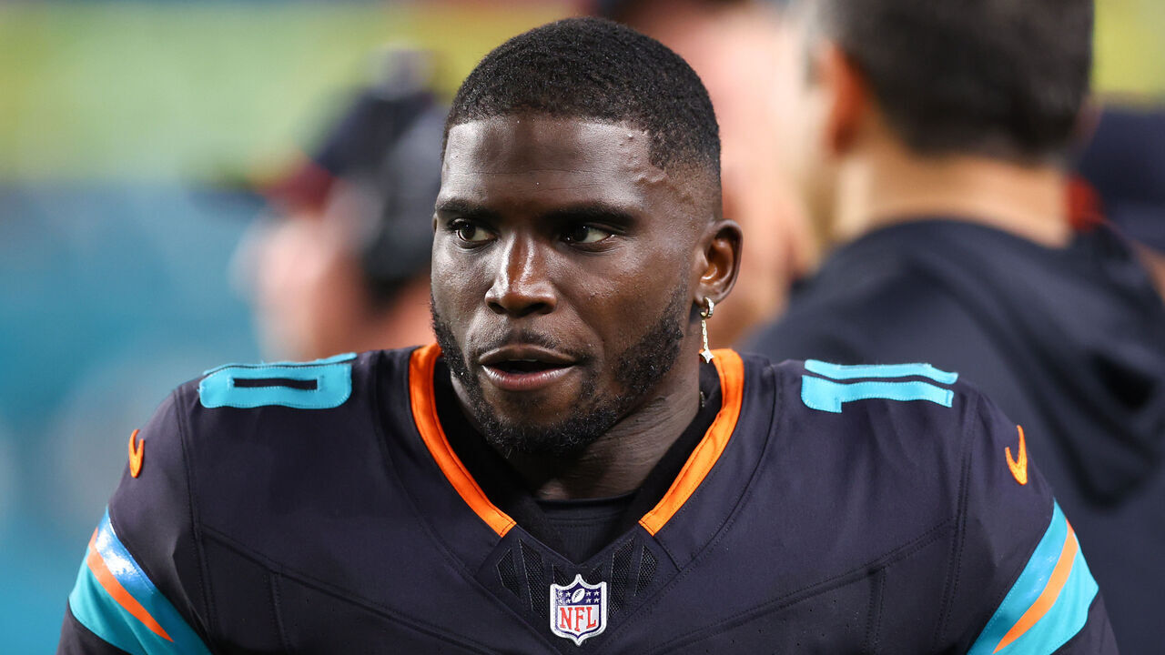 MIAMI GARDENS, FLORIDA - SEPTEMBER 29: Tyreek Hill #10 of the Miami Dolphins looks on against the New York Jets during the third quarter of the game at Hard Rock Stadium on September 29, 2025 in Miami Gardens, Florida.