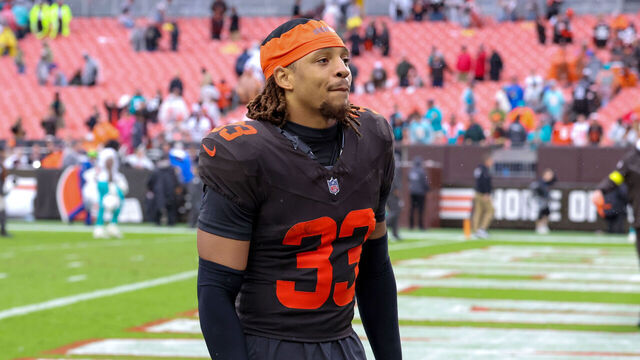 CLEVELAND, OH - OCTOBER 19: Cleveland Browns safety Ronnie Hickman (33) leaves the field following the National Football League game between the Miami Dolphins and Cleveland Browns on October 19, 2025, at Huntington Bank Field in Cleveland, OH.