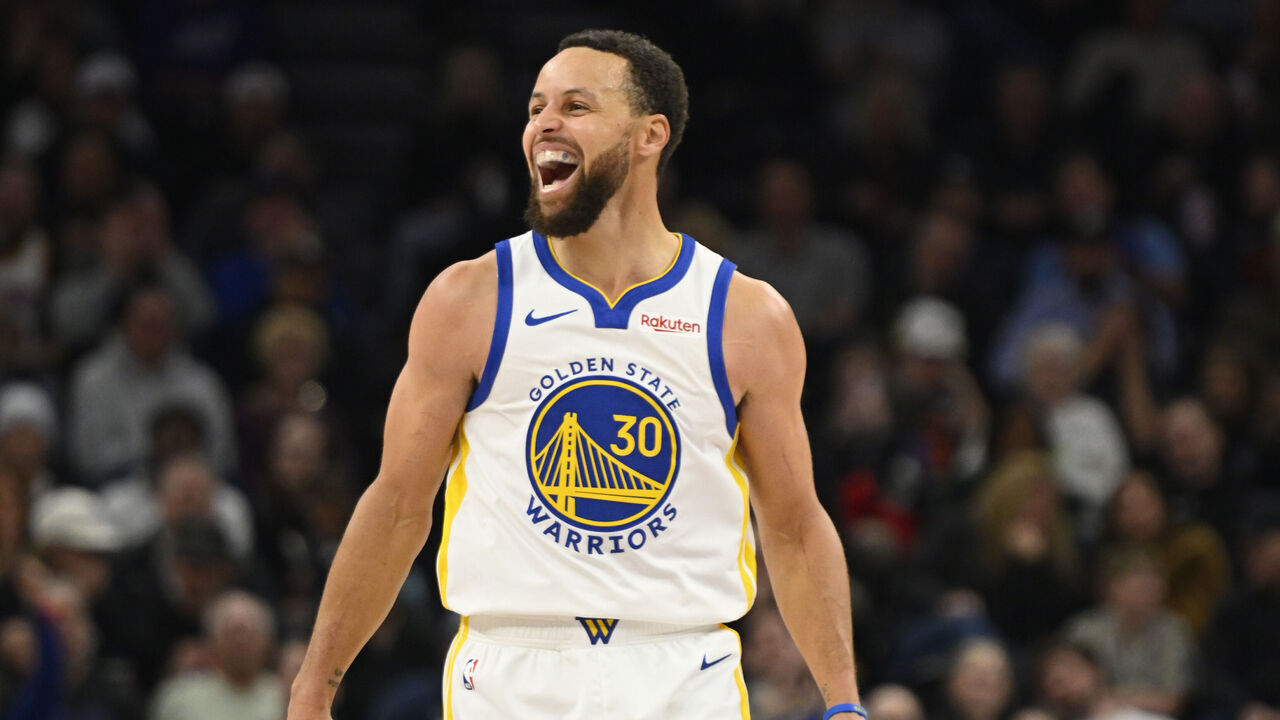 SALT LAKE CITY, UT - JANUARY 28: Stephen Curry #30 of the Golden State Warriors celebrates during the game against the Utah Jazz on January 28, 2026 at Delta Center in Salt Lake City, Utah. Mandatory Copyright Notice: Copyright 2026 NBAE