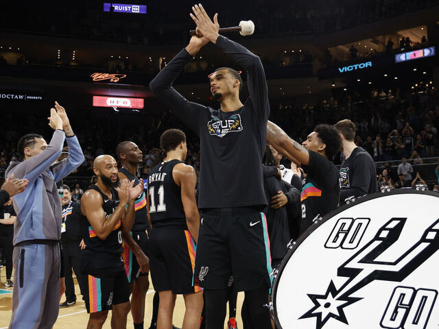 SAN ANTONIO, TX -FEBRUARY 19: Victor Wembanyama #1 of the San Antonio Spurs leads his team in traditional drum beating after defeating Phoenix Suns at Moody Center on February 19, 2026 in Austin, Texas. NOTE TO USER: User expressly acknowledges and agrees that, by downloading and or using this photograph, User is consenting to terms and conditions of the Getty Images License Agreement.