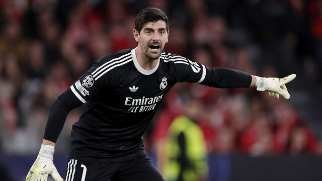 LISBON, PORTUGAL - FEBRUARY 17: Thibaut Courtois of Real Madrid during the UEFA Champions League match between Benfica v Real Madrid at the Estadio Da Luz on February 17, 2026 in Lisbon Portugal