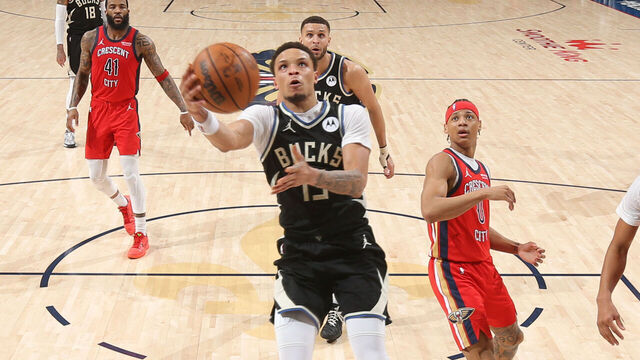NEW ORLEANS, LA - FEBRUARY 20: Ryan Rollins #13 of the Milwaukee Bucks drives to the basket during the game against the New Orleans Pelicans on February 20, 2026 at the Smoothie King Center in New Orleans, Louisiana. Mandatory Copyright Notice: Copyright 2026 NBAE