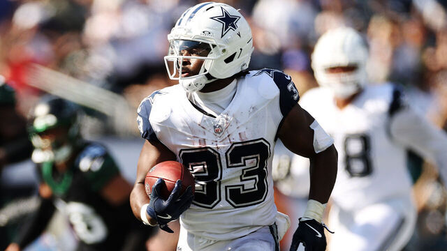 EAST RUTHERFORD, NEW JERSEY - OCTOBER 05: Javonte Williams #33 of the Dallas Cowboys in action during the NFL 2025 game against the New York Jets at MetLife Stadium on October 05, 2025 in East Rutherford, New Jersey.
