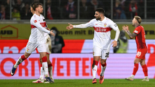 HEIDENHEIM, GERMANY - FEBRUARY 22: Deniz Undav of VfB Stuttgart celebrates their third goal with Maximilian Mittelstaedt of VfB Stuttgart during the Bundesliga match between 1. FC Heidenheim 1846 and VfB Stuttgart at Voith-Arena on February 22, 2026 in Heidenheim, Germany.