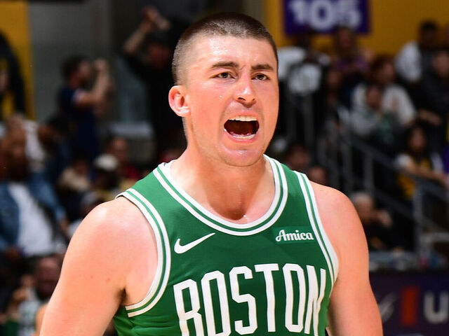 LOS ANGELES, CA - FEBRUARY 22: Payton Pritchard #11 of the Boston Celtics celebrates during the game against the Los Angeles Lakers on February 22, 2026 at Crypto.Com Arena in Los Angeles, California. NOTE TO USER: User expressly acknowledges and agrees that, by downloading and/or using this Photograph, user is consenting to the terms and conditions of the Getty Images License Agreement. Mandatory Copyright Notice: Copyright 2026 NBAE