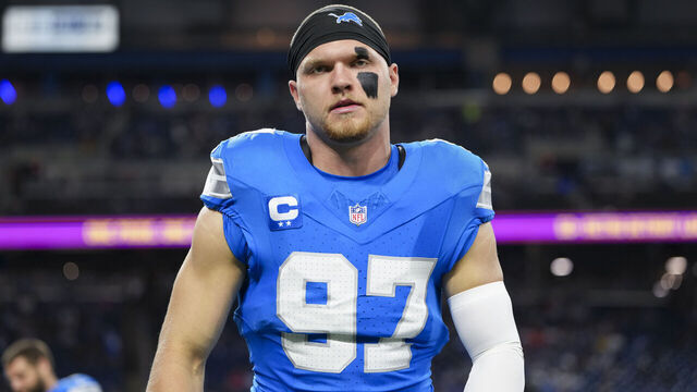 DETROIT, MICHIGAN - SEPTEMBER 14: Aidan Hutchinson #97 of the Detroit Lions warms up before an NFL football game against the Cleveland Browns at Ford Field on September 28, 2025 in Detroit, Michigan.