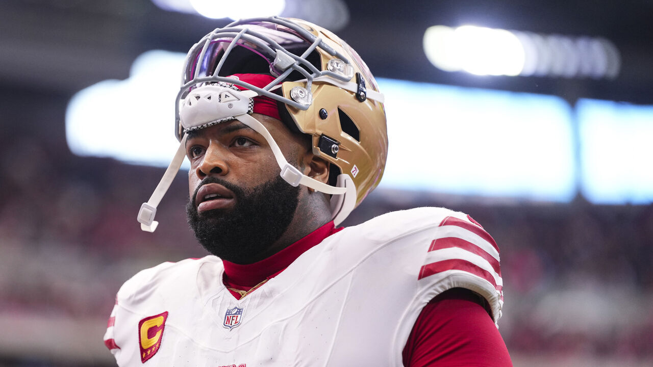 HOUSTON, TX - OCTOBER 26: Trent Williams #71 of the San Francisco 49ers exits the field during an NFL football game against the Houston Texans at NRG Stadium on October 26, 2025 in Houston, Texas.