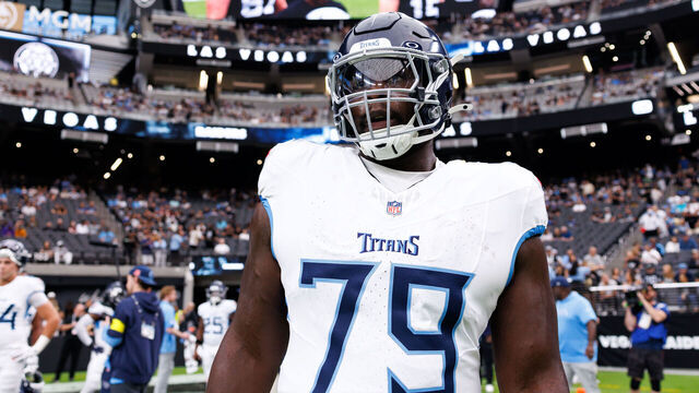 LAS VEGAS, NEVADA - OCTOBER 12: Lloyd Cushenberry III #79 of the Tennessee Titans stands on the field prior to an NFL football game against the Las Vegas Raiders at Allegiant Stadium on October 12, 2025 in Las Vegas, Nevada.