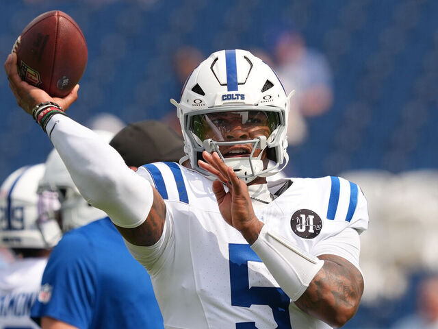 NASHVILLE, TENNESSEE - SEPTEMBER 21: Anthony Richardson #5 of the Indianapolis Colts warms up against the Tennessee Titans at Nissan Stadium on September 21, 2025 in Nashville, Tennessee.