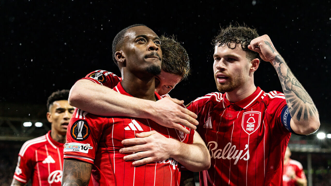NOTTINGHAM, ENGLAND - FEBRUARY 26: Nottingham Forest's Callum Hudson-Odoi celebrates scoring his side's first goal with team mate Neco Williams during the UEFA Europa League 2025/26 Knockout Play-off Second Leg match between Nottingham Forest FC and Fenerbahce SK at City Ground on February 26, 2026 in Nottingham, England.