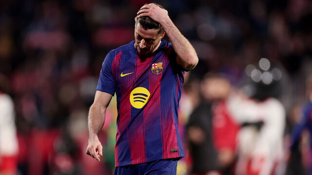 GIRONA, SPAIN - FEBRUARY 16: Robert Lewandowski of FC Barcelona disappointed during the LaLiga EA Sports match between Girona v FC Barcelona at the Estadi Municipal Montilivi on February 16, 2026 in Girona Spain