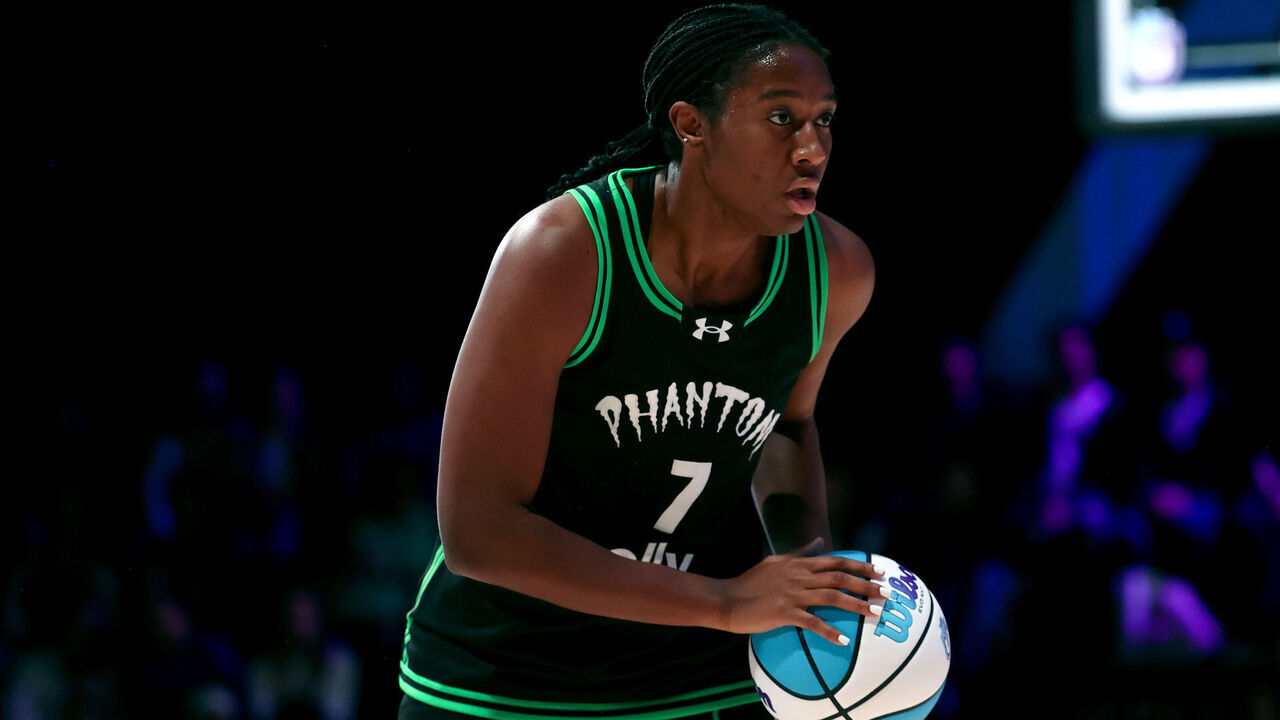 MEDLEY, FLORIDA - FEBRUARY 9: Aliyah Boston #7 of the Phantom controls the ball against the Vinyl during the first quarter of the Unrivaled 2026 game at Sephora Arena on February 9, 2026 in Medley, Florida.