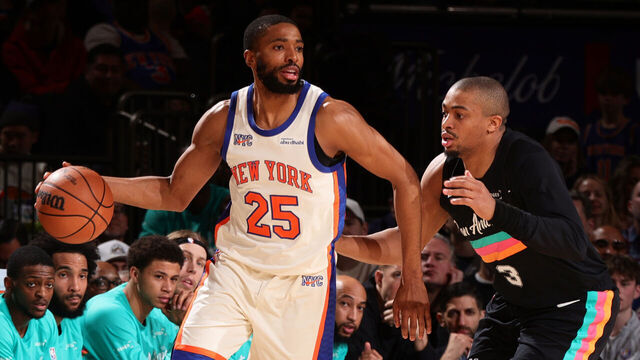 NEW YORK, NY - MARCH 1: Mikal Bridges #25 of the New York Knicks dribbles the ball during the game against the San Antonio Spurs on March 1, 2026 at Madison Square Garden in New York City, New York. Mandatory Copyright Notice: Copyright 2026 NBAE