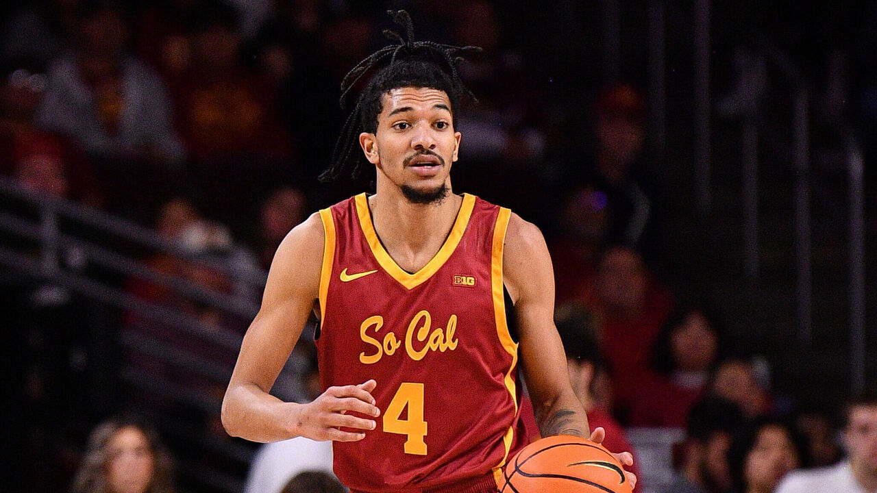 LOS ANGELES, CA - FEBRUARY 21: USC Trojans guard Chad Baker-Mazara (4) dribbles up the court during the college basketball game between the Oregon Ducks and the USC Trojans on February 21, 2026 at the Galen Center in Los Angeles, CA.