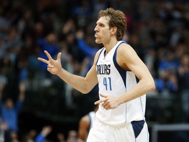 Nowitzki records 10,000th career rebound, joins elite company
