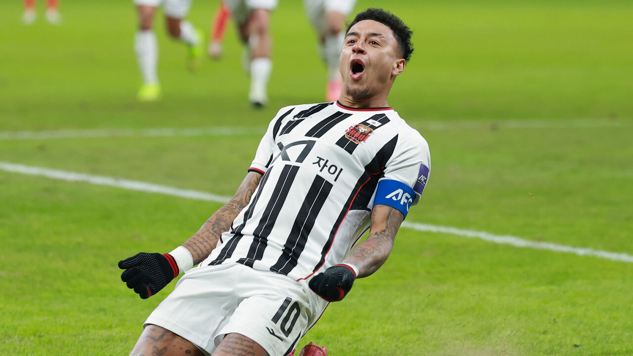 SHANGHAI, CHINA - NOVEMBER 25: Jesse Lingard #10 of FC Seoul celebrating his second goal and the team's third goal during the AFC Champions League Elite 2025-26 East Region Group Stage match between Shanghai Port and FC Seoul at Pudong Football Stadium on November 25, 2025 in Shanghai, China.