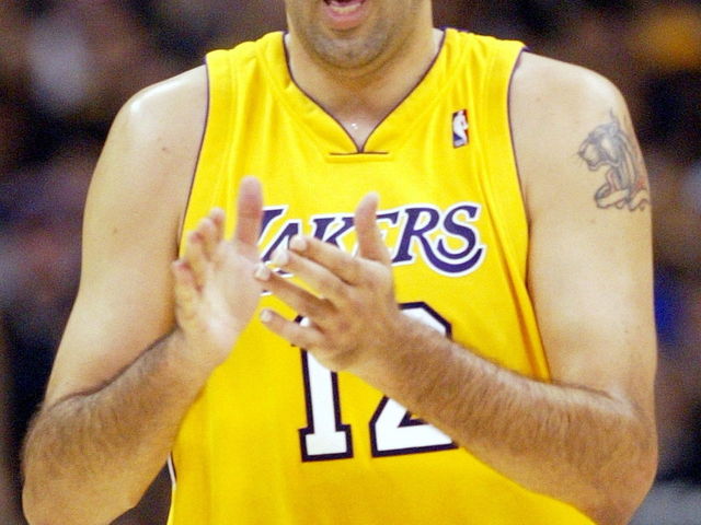 Vlade Divac: 'Lakers are an elite team,' 'can win the championship'
