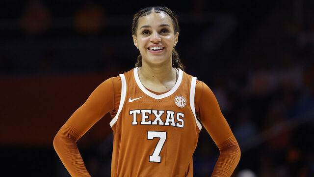 KNOXVILLE, TENNESSEE - FEBRUARY 15: Jordan Lee #7 of the Texas Longhorns looks on during the second half of the game against the Tennessee Volunteers at Thompson-Boling Arena on February 15, 2026 in Knoxville, Tennessee.