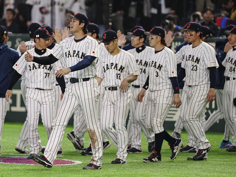 Ohtani, Suzuki go deep as Japan overpowers South Korea at WB...
