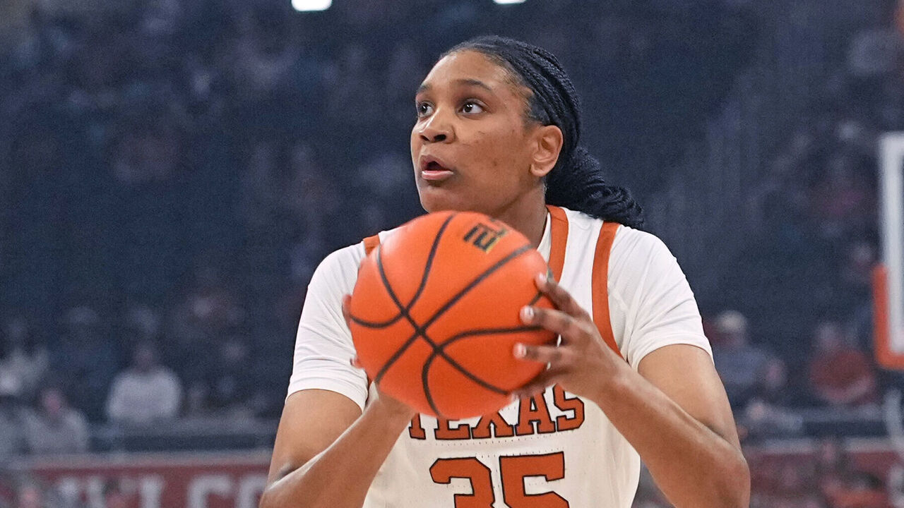 AUSTIN, TEXAS - FEBRUARY 26: Madison Booker #35 of the Texas Longhorns shoots during the first half against the Georgia Bulldogs at Moody Center on February 26, 2026 in Austin, Texas.