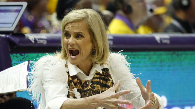 BATON ROUGE, LOUISIANA - FEBRUARY 26: Head coach Kim Mulkey of the LSU Tigers reacts during the first half of a game against the Tennessee Lady Volunteers at Pete Maravich Assembly Center on February 26, 2026 in Baton Rouge, Louisiana.