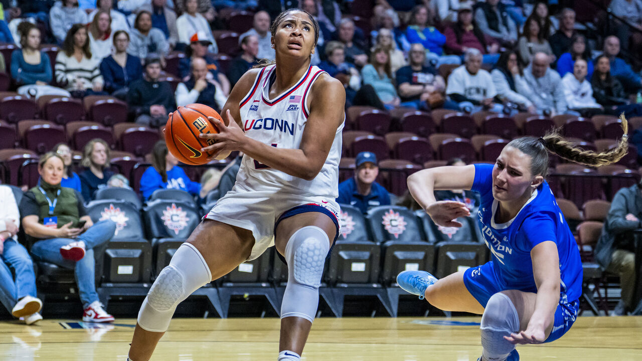 UNCASVILLE, CONNECTICUT - MARCH 08: Sarah Strong #21 of the Connecticut Huskies drives to the rim against the Creighton Bluejays during the first half of a semifinal game of the Big East Women’s Basketball Tournament at Mohegan Sun on March 08, 2026 in Uncasville, Connecticut.