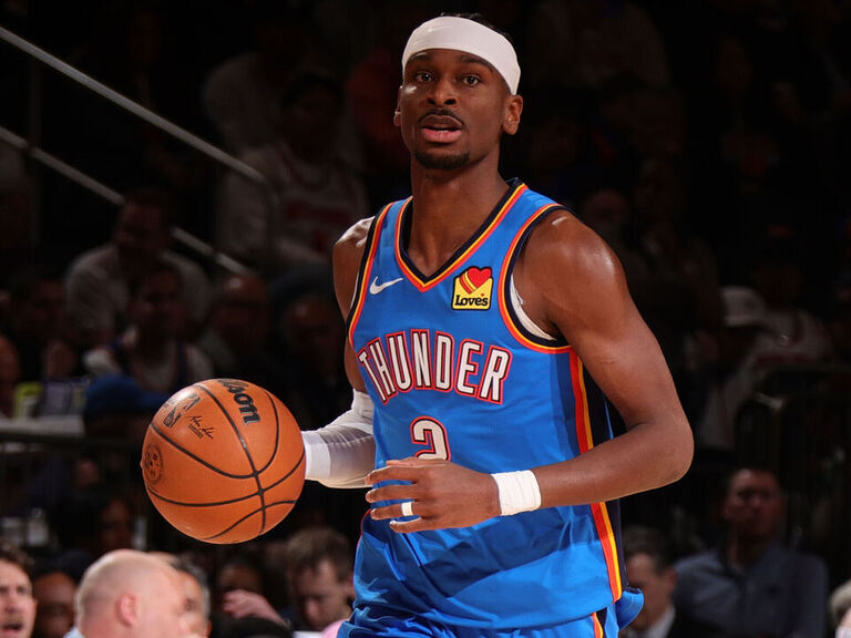 SGA ties Wilt's record 126 straight games with at least 20 points