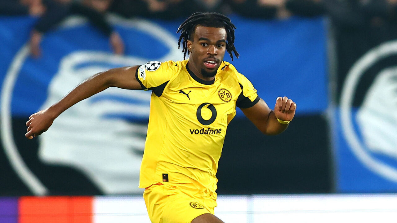 BERGAMO, ITALY - FEBRUARY 25: Carney Chukwuemeka of Borussia Dortmund during the UEFA Champions League 2025/26 League Knockout Play-off Second Leg match between Atalanta BC and Borussia Dortmund at Stadio di Bergamo on February 25, 2026 in Bergamo, Italy.