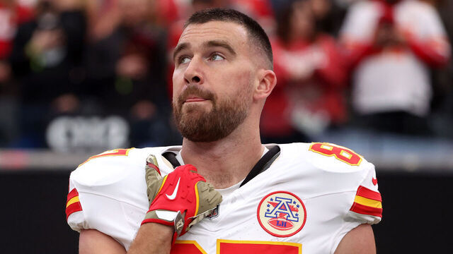 LAS VEGAS, NEVADA - JANUARY 04: Travis Kelce #87 of the Kansas City Chiefs looks on prior to the game against the Las Vegas Raiders at Allegiant Stadium on January 04, 2026 in Las Vegas, Nevada.