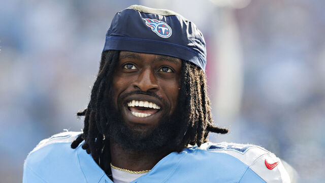 NASHVILLE, TENNESSEE - DECEMBER 28: Chig Okonkwo #85 of the Tennessee Titans watches a replay on the scoreboard during a game against the New Orleans Saints at Nissan Stadium on December 28, 2025 in Nashville, Tennessee. The Saints defeated the Titans 34-26.