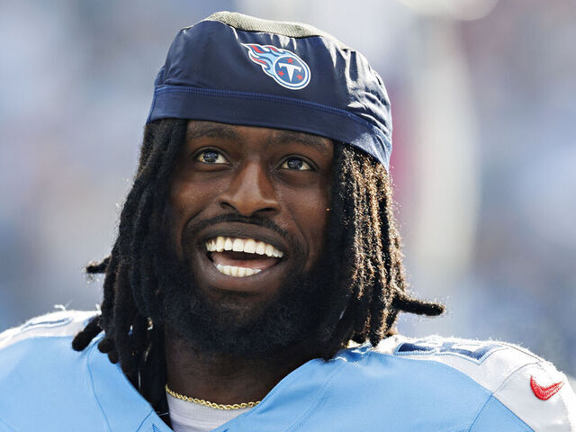 NASHVILLE, TENNESSEE - DECEMBER 28: Chig Okonkwo #85 of the Tennessee Titans watches a replay on the scoreboard during a game against the New Orleans Saints at Nissan Stadium on December 28, 2025 in Nashville, Tennessee. The Saints defeated the Titans 34-26.