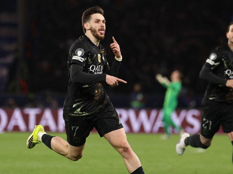 Late goals help PSG thump Chelsea in 1st leg of Champions League tilt | theScore.com