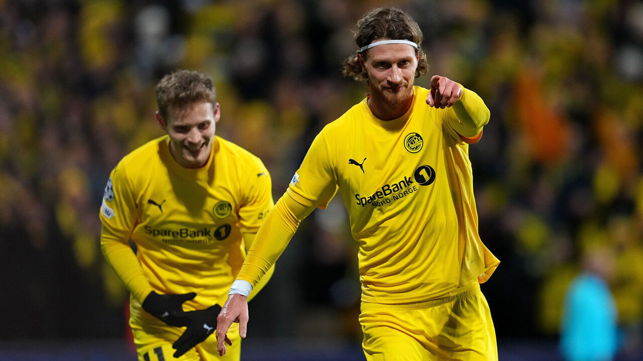 BODO, NORWAY - MARCH 11: Kasper Hogh of Bodo/Glimt celebrates scoring his team's third goal during the UEFA Champions League 2025/26 Round of 16 First Leg match between FK Bodo/Glimt and Sporting Clube de Portugal at Aspmyra Stadion on March 11, 2026 in Bodo, Norway.