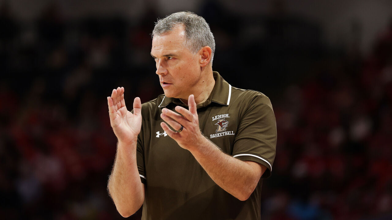 HOUSTON, TEXAS - NOVEMBER 03: Head coach Brett Reed of the Lehigh Mountain Hawks reacts during the game against the Houston Cougars at Fertitta Center on November 03, 2025 in Houston, Texas.