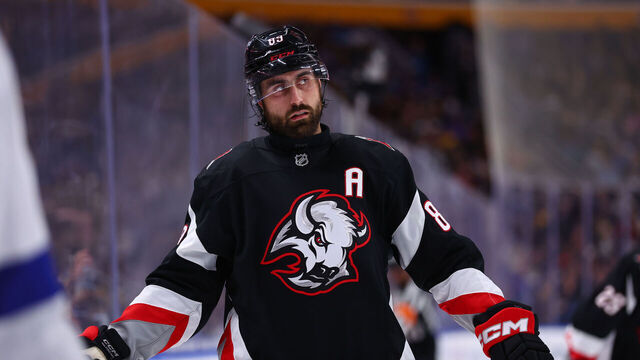 BUFFALO, NEW YORK - MARCH 08: Alex Tuch #89 of the Buffalo Sabres prepares for a faceoff during an NHL game against the Tampa Bay Lightning on March 08, 2026 at KeyBank Center in Buffalo, New York.
