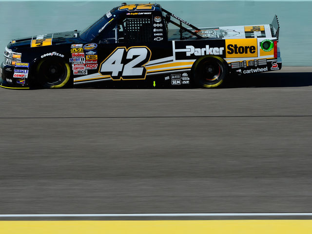 Kyle Larson wins pole for Friday night's Homestead Truck race