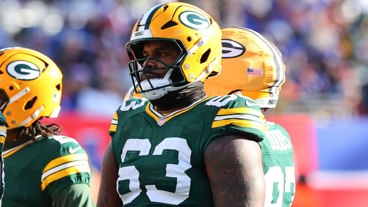 EAST RUTHERFORD, NJ - NOVEMBER 16: Rasheed Walker #63 of the Green Bay Packers during the game against the New York Giants on November 16, 2025 at MetLife Stadium in East Rutherford, New Jersey.