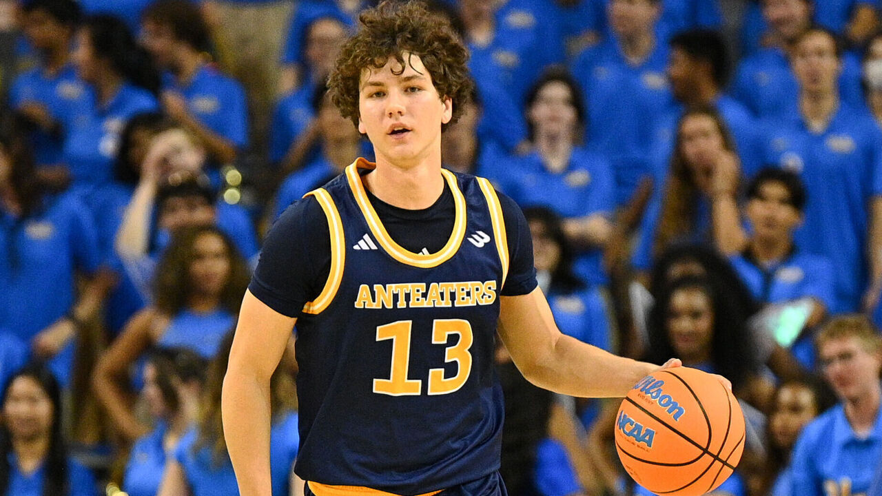 LOS ANGELES, CA - OCTOBER 28: UC Irvine Anteaters guard Derin Saran (13) dribbles up the court during a college basketball exhibition game between the UC Irvine Anteaters and the UCLA Bruins on October 28, 2025, at Pauley Pavilion in Los Angeles, CA.