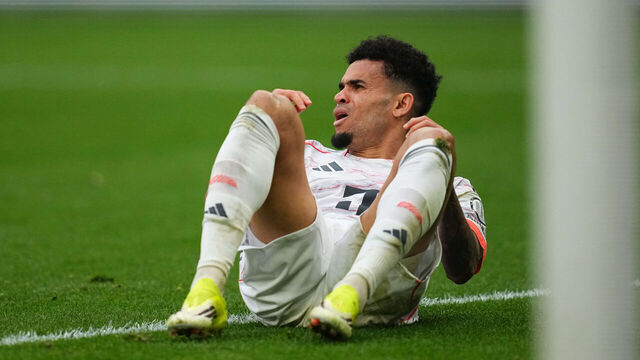 Luis Díaz (Bayern Munich) on the ground during Matchday 26 1.Bundesliga: Leverkusen and Bayern Munich at BayArena, Leverkusen, Germany on March 14 2026.