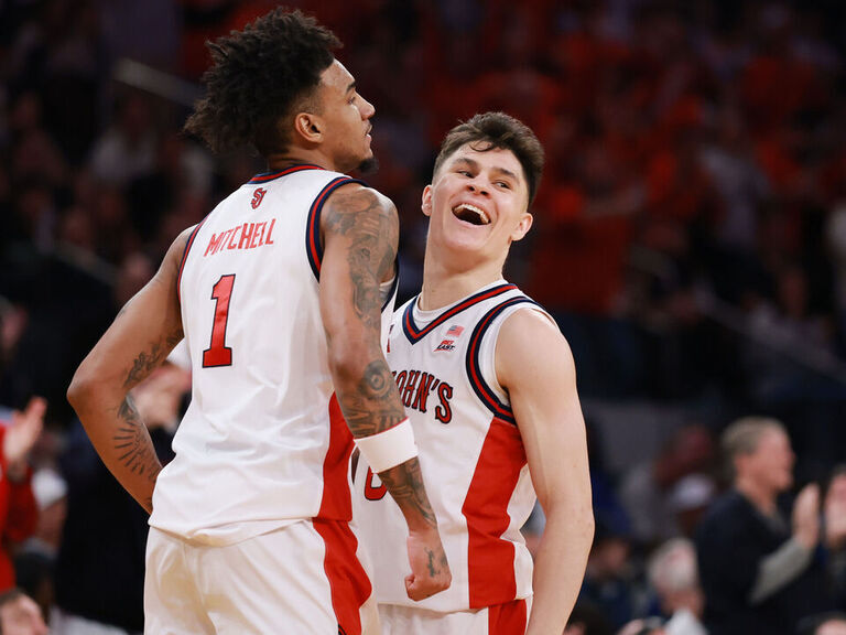 St. John's dominates UConn to repeat as Big East tourney champs