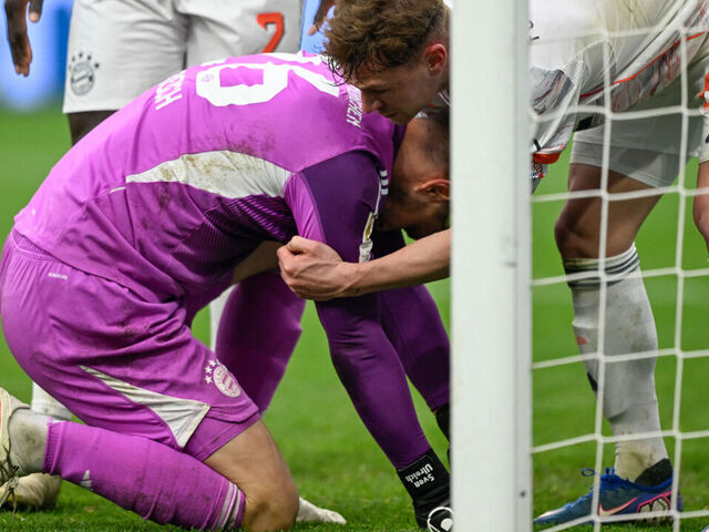 Unthinkable: Bayern Munich left with no fit goalkeeper for Champions League clash Unthinkable: Bayern Munich left with no fit goalkeeper for Champions League clash